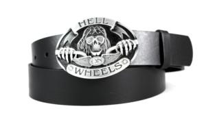 Pasek motocyklowy ELPASSO PM 15 Czarny pasek motocyklowy: srebrną klamrę typu full-buckle z motywem szkieletu motocyklisty.